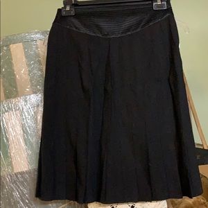 Formal business skirt pleated with satin